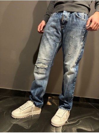 Jeans destroyed