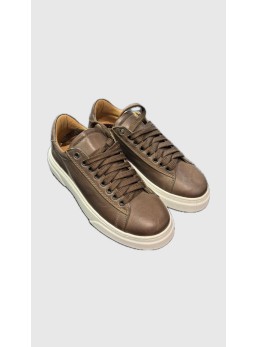 Sneakers base media