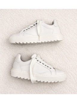 Sneaker mod numeris